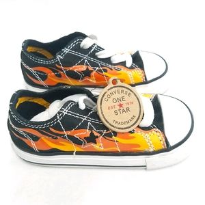 NWT Converse Toddler One Star Flames Shoes…